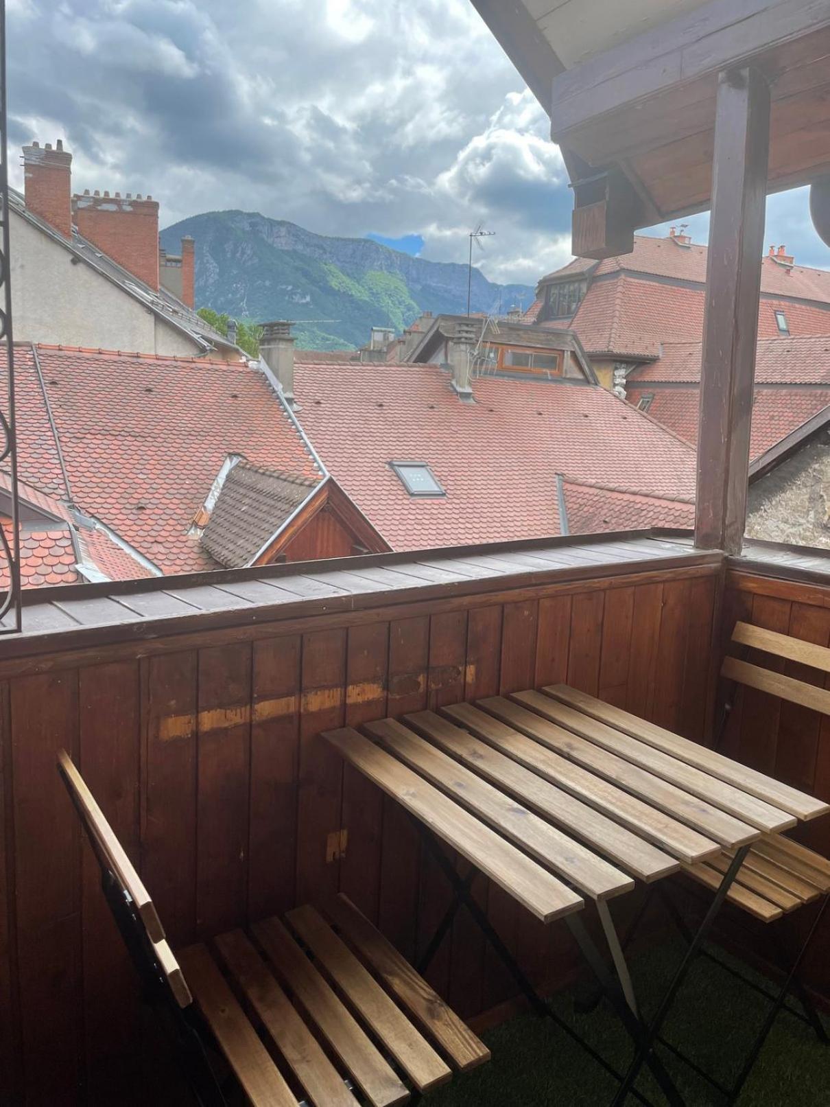 Appartement Plein De Charme - Coeur Vieille Ville Annecy Dış mekan fotoğraf